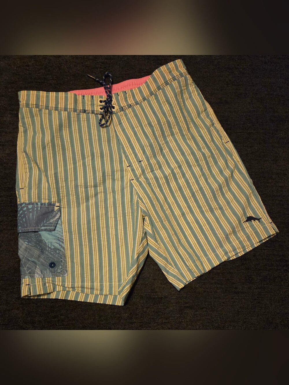 Tommy Bahama Relax Blue & White Stripe Swim Trunks. Size M